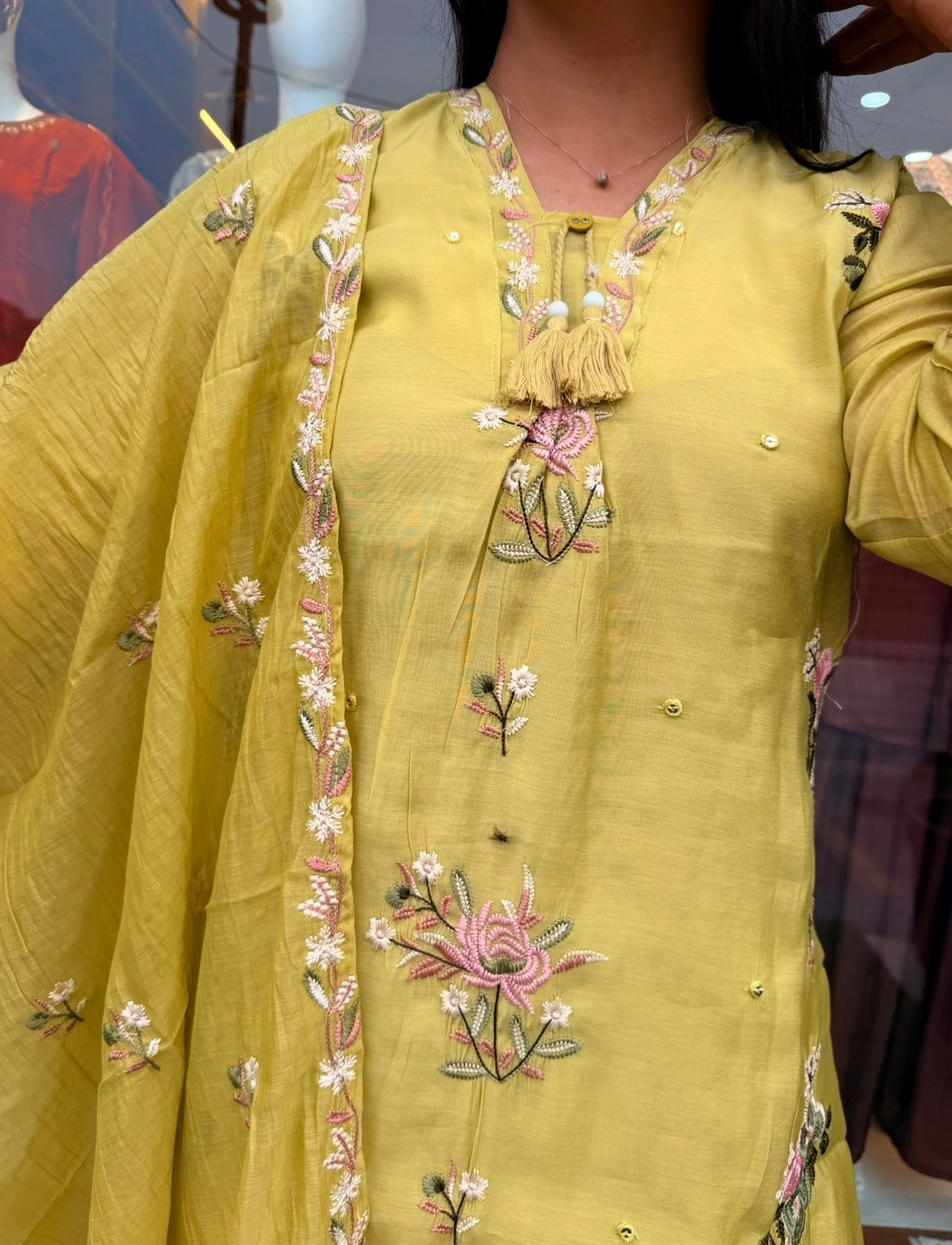 Noor-e-Gul Embroidered Suit