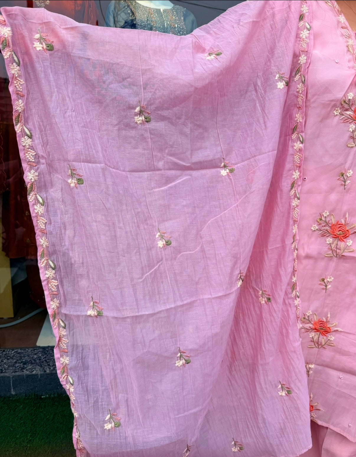 Noor-e-Gul Embroidered Suit