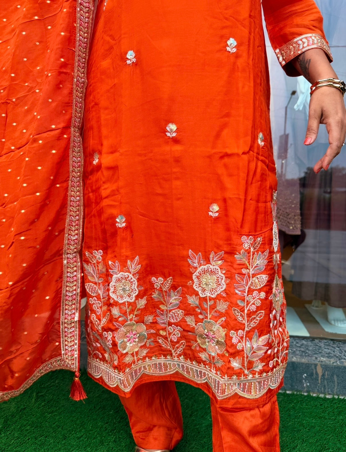 Rangrez Floral Elegance Suit Set