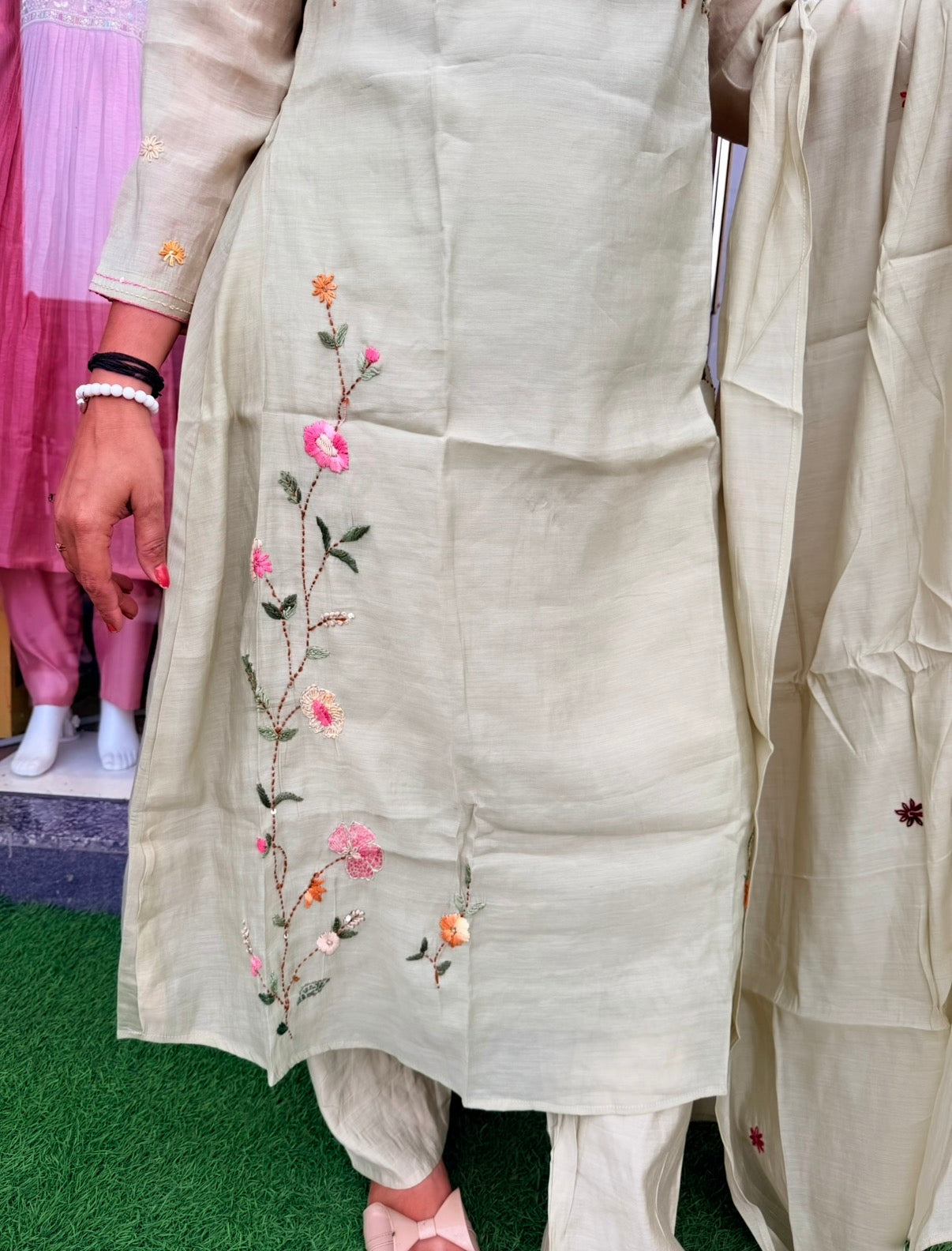 Spring Garden Premium Embroidery 3Pcs