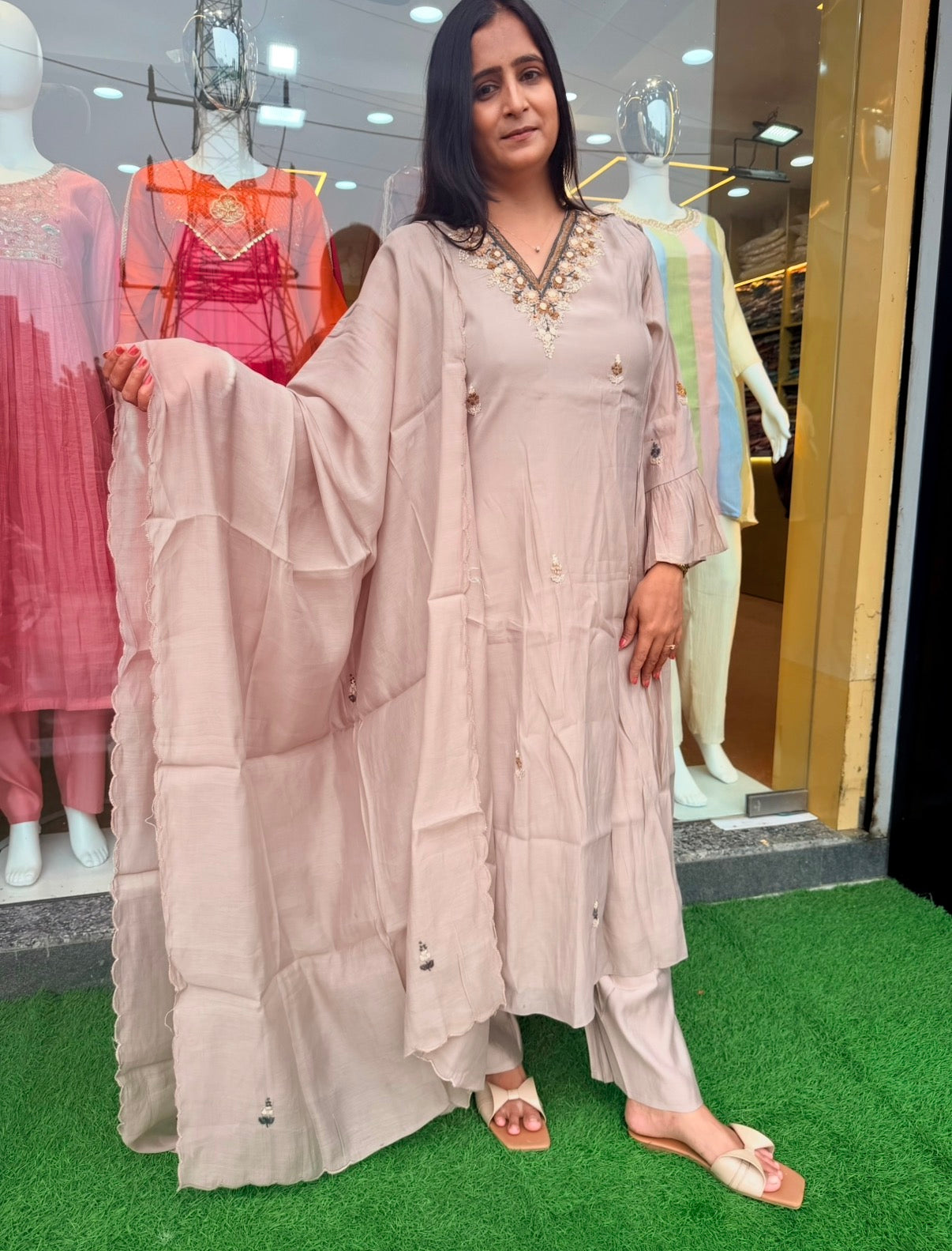 Ruhani Floral Kurta Set